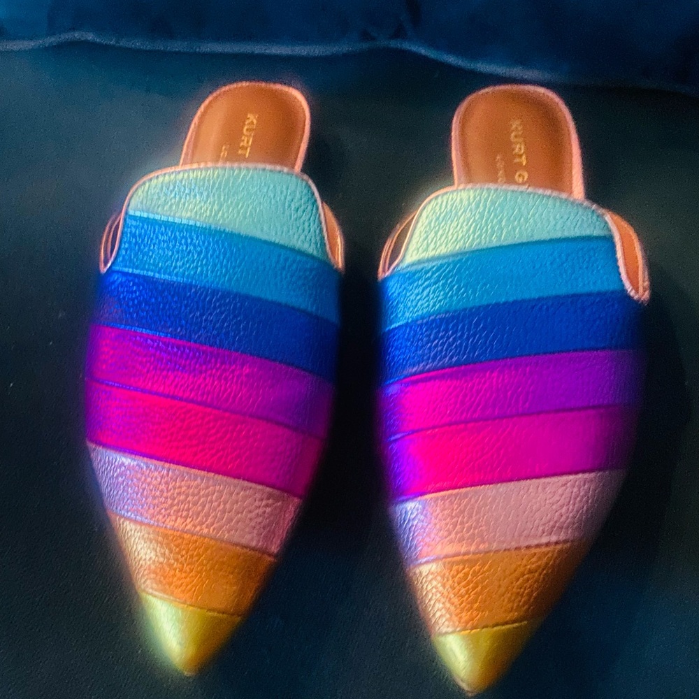Metallic slide on  Kurt Geiger London size 39